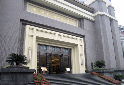 ��ǰ��������W(w��ng)ӛ�ߺ͏���Փ���W(w��ng)�ѽM�ɵġ����Қvʷӛ�����ѿ���(zh��n)Ӣ�ҡ���ӣ��ؑcվ��С����������Ї������h�ɚvʷ����^���^��