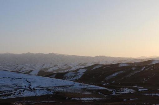 11����Ѯ�Ĵ���ɽ�ѱ��}�}��ѩ���w������� �z��