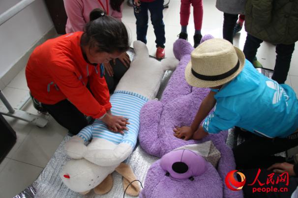 �V�|�t(y��)�ƴ�W(xu��)ů�L(f��ng)�Ї�־Ը����(w��)꠵��Ĵ�ʡ�����ݿ����h�����l(xi��ng)���ʹ��_չ����־Ը����(w��)���̺��ӂ��ƌW(xu��)�\�����p���\�ӓp������ᘌ��\�ӳ�Ҋ�܂���r���ڼ����Ծȼ��ܡ��D�麢�ӂ����ò�ż����(x��)�ķΏ�(f��)�K�������ȼ��ȼ��������F��ṩ��