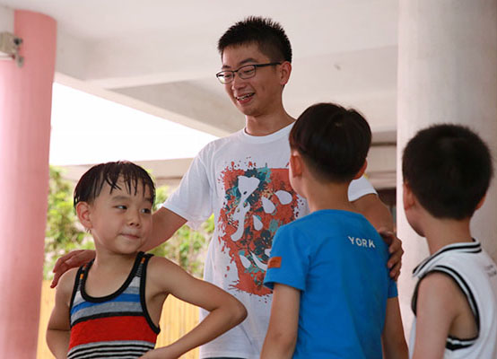 ���ݴ�W(xu��)��֪�Ľ�㡱�������(hu��)��(sh��)�`�(du��)���㽭�������_չ֧�̻��(d��ng)���鮔(d��ng)?sh��)��l(xi��ng)����С�W(xu��)���ռ��W��ƥ�˽������D��־Ը��ٝ�S���ӂ���