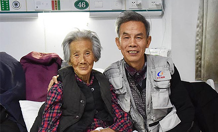 �ϋ���(zh��n)���˲�ħ�ҵ��ϋ���һ��ƽ������ͨ���r(n��ng)��DŮ����������������һ�������ւ����ĸ�H���mȻ�w���ಡ�����s���҂��ֵ����5�˶����B(y��ng)�L����˳��˼������ҵ�ӡ�����ϋ�һ݅���ڄڡ���(ji��)����������һ݅���c���o�����cͬ���˲�����Ů���ٶ��Ѻ���̎��2017�������ɴ�ס�M�t(y��)Ժ�������������֣�Ը����(zh��n)�ٲ�ħ���܉��~�^90�q��ٚq�M܊����Ԕ���� 