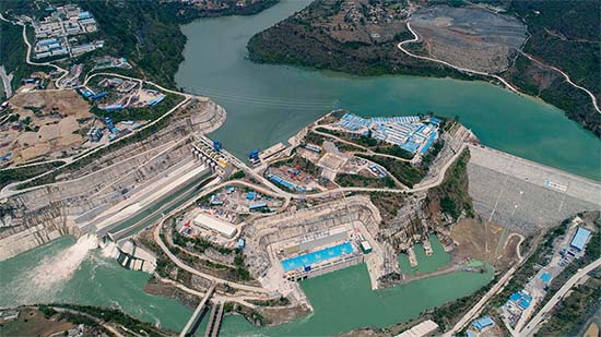 卡洛特水電站為巴基斯坦帶來了清潔的能源和可持續(xù)發(fā)展機遇。（三峽集團供圖）