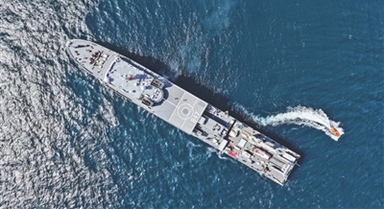 北部戰(zhàn)區(qū)海軍某支隊開展協(xié)同救援訓(xùn)練