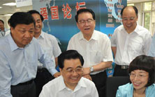 �J�A���`�ѰO�q�L�j���A�°ݭԺ��ͨæP���ͦb�u��y